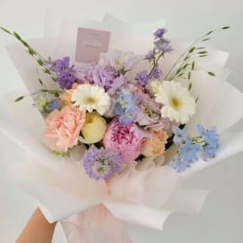 Elegant Pastel Mixed Flower Bouquet