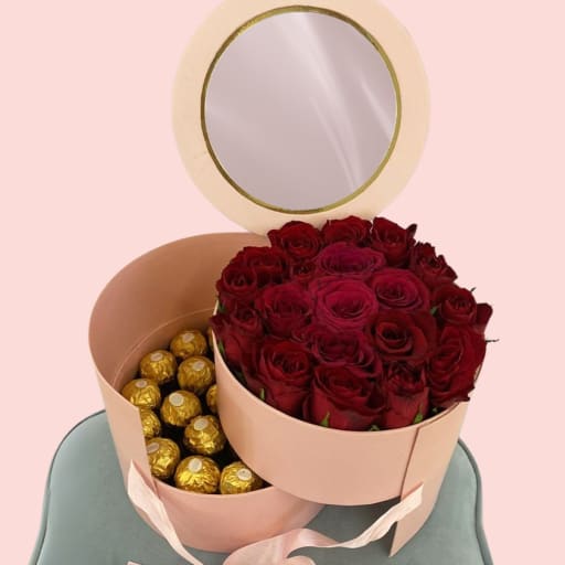 Trendy Pink Round Box