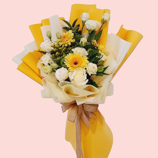 Golden Radiance Bouquet