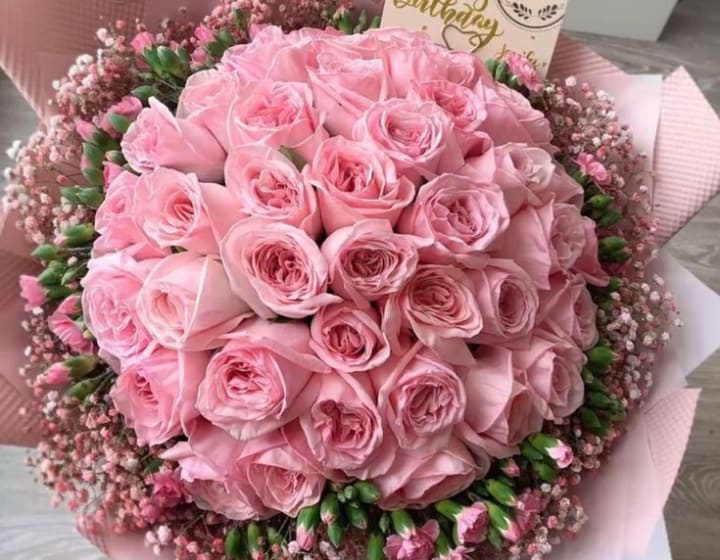 Elegant Pink Rose Birthday Bouquet
