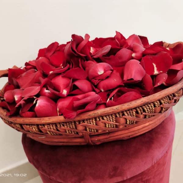 Red Rose Petals Basket