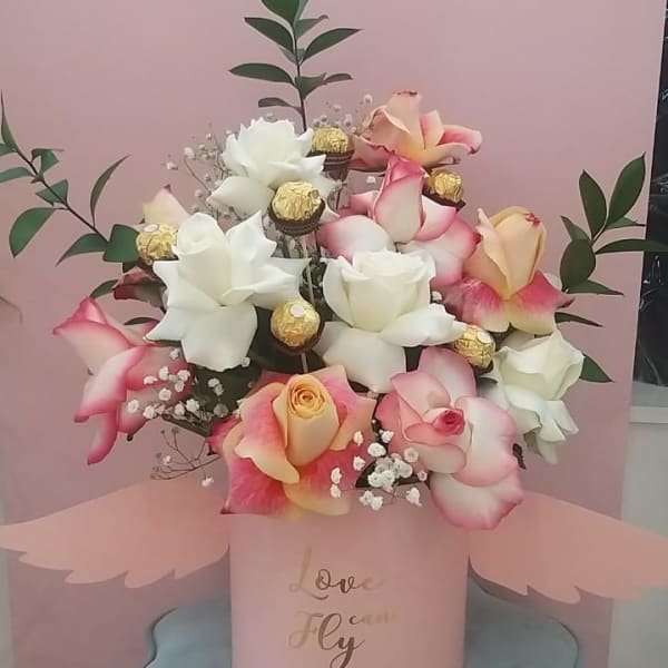 White pink rose, 3d rose, ruscus, baby’s breath filling and Ferrero Rocher chocolate balls in pink box 