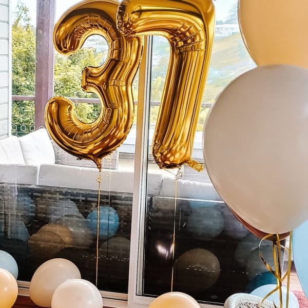 Pair of elegant 40-inch golden number balloons