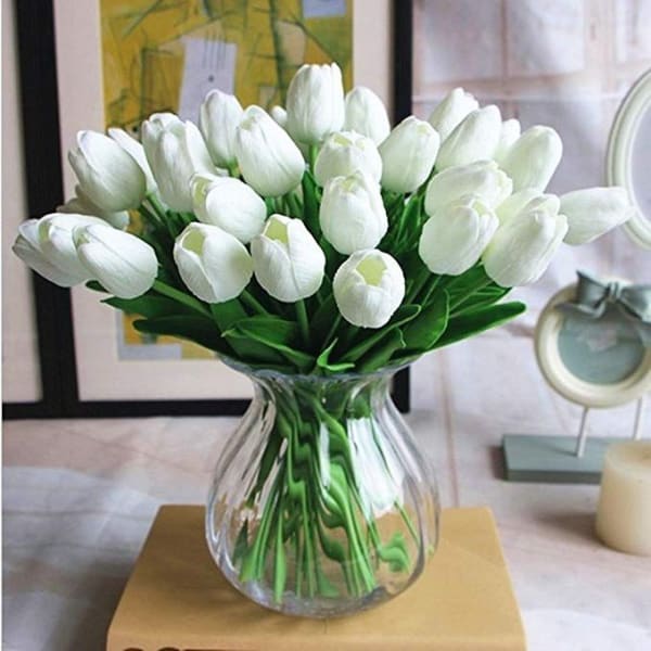 Image of 30 White Tulips in a Fancy Glass Vase.