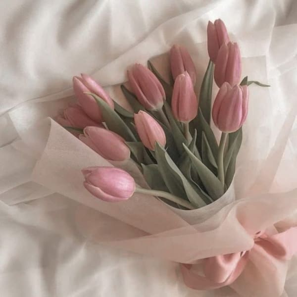 Elegant Pink Tulip Bouquet
