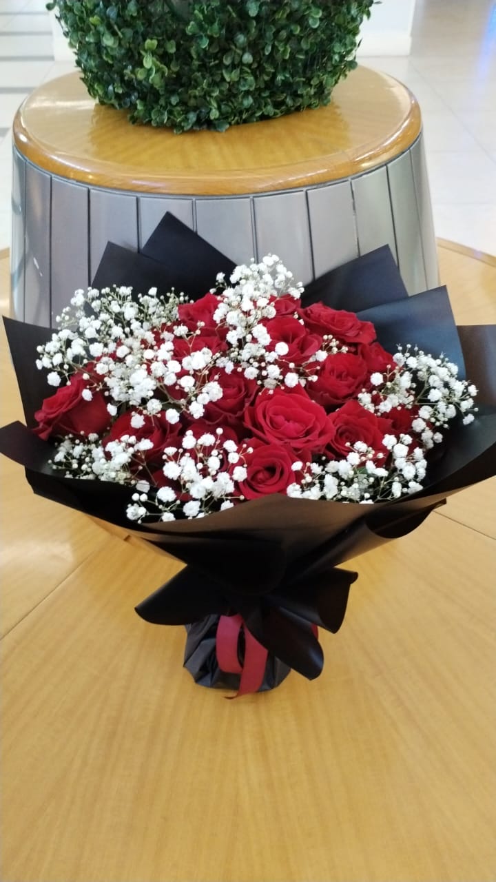 ROSES AND BABY-BREATH BOUQUET