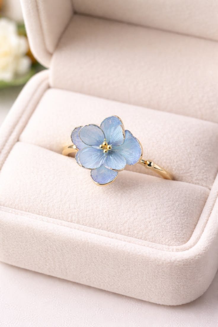 Elegant Aqua Floral Ring