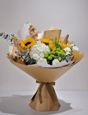 Day Dreamer Sunflower Bouquet