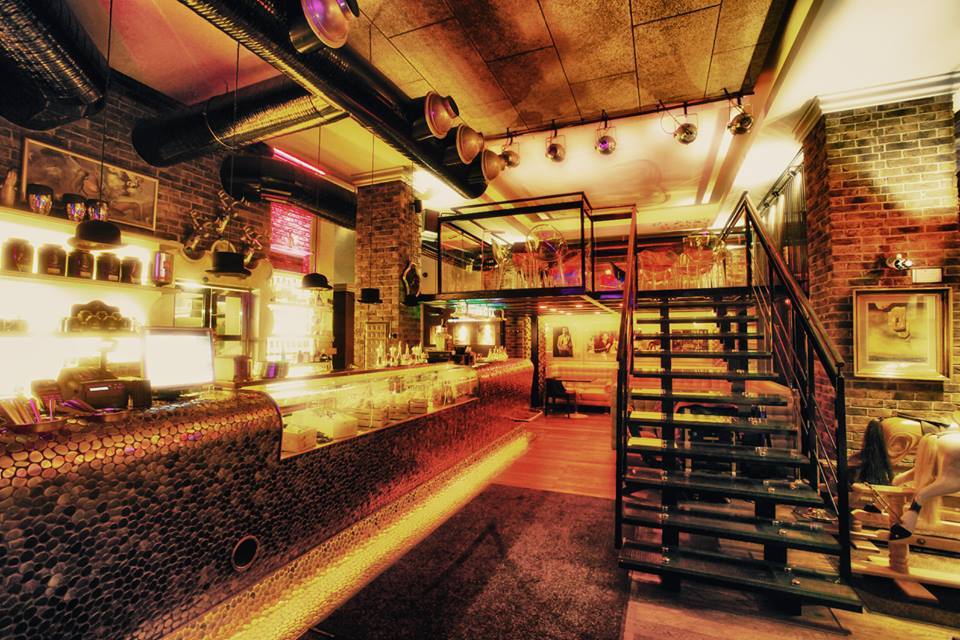 Dali Club Lunch Bar-Café - imprezy i przyjęcia okolicznościowe