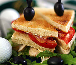 Club sandwich - aristokratisk kycklingmacka