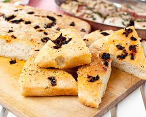 Focaccia med soltorkade tomater