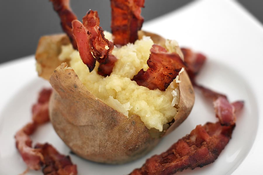 Bakad potatis med bacon