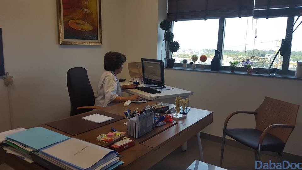 Pr Nihel Meddeb, Rhumatologue à Tunis DabaDoc TN