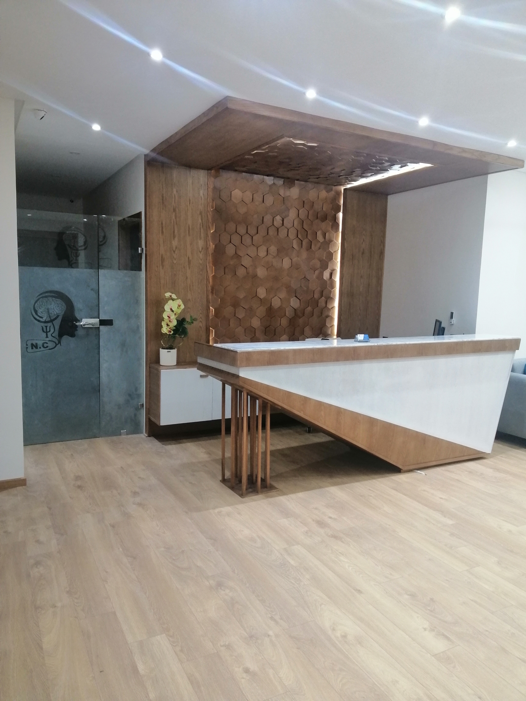 دكتورة ندى شفشاوني