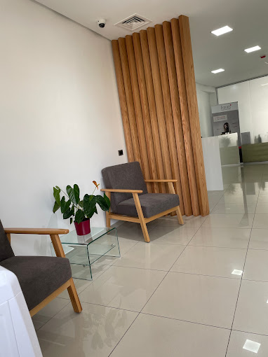 دكتورة ياسمين سليماني