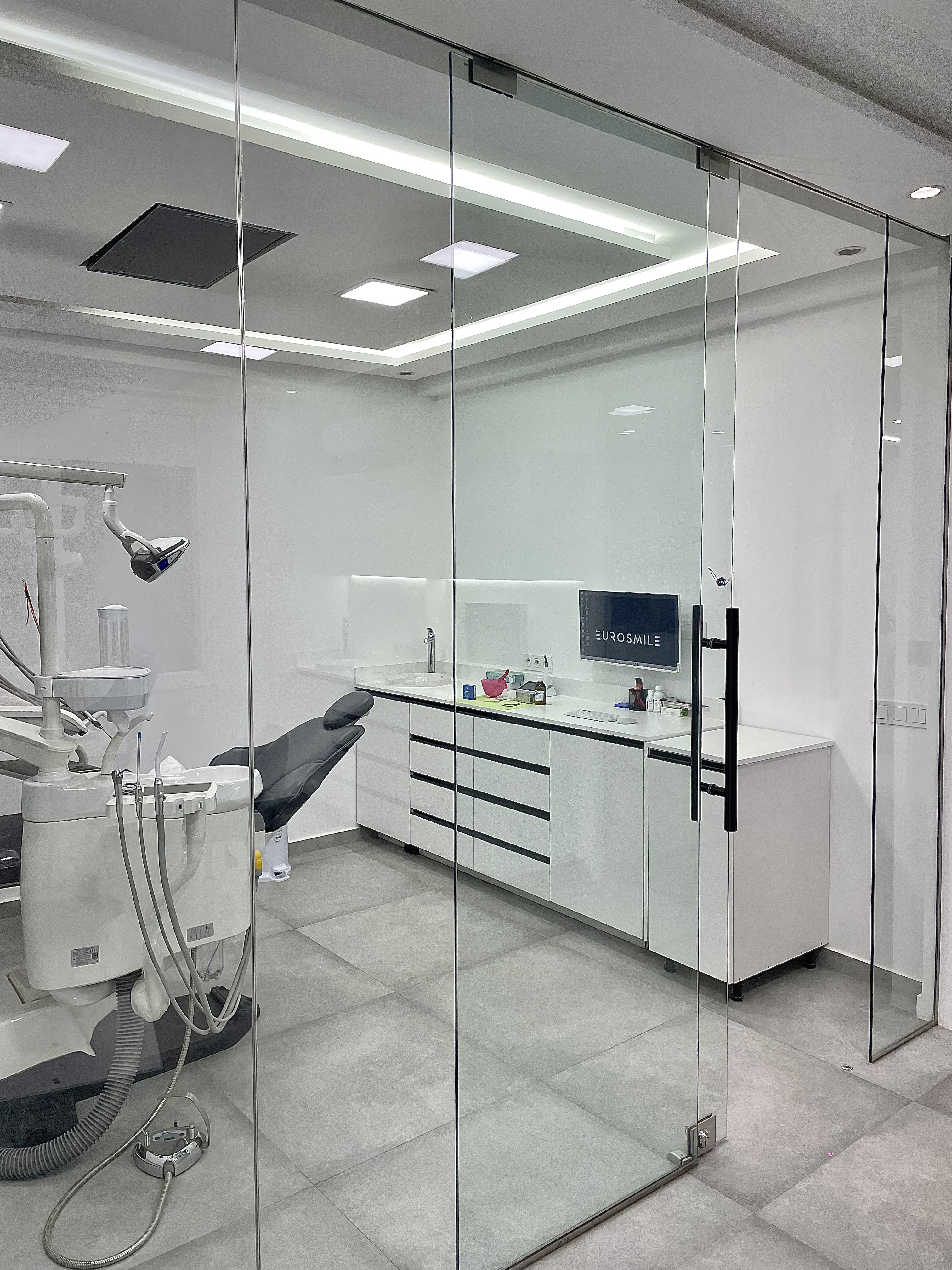 Dr. Omar Berrada