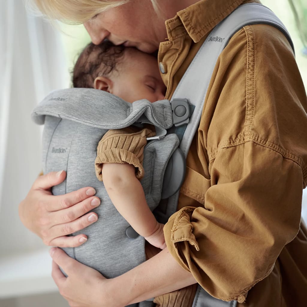 BabyBjorn - Serving Customers - Image Beside Text 1