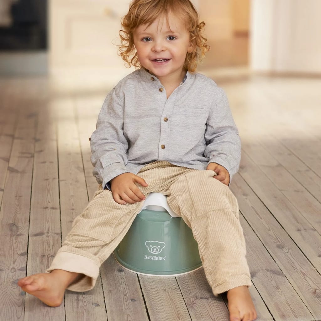 Select item 1 BabyBjorn - Serving Customers - Image Beside Text 4