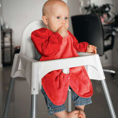 SILLY BILLYZ TOWEL HIGHCHAIR HUGR L/S BIB RED