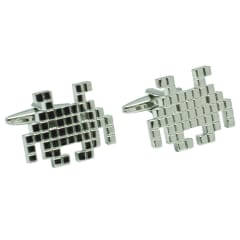 #20 ALIEN CUFFLINKS