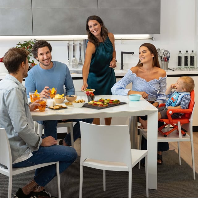 CHICCO Booster Seat: Pocket Snack - Poppy Red