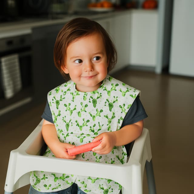 SILLY BILLYZ NYLON HIGHCHAIR HUGR BIB CACTUS