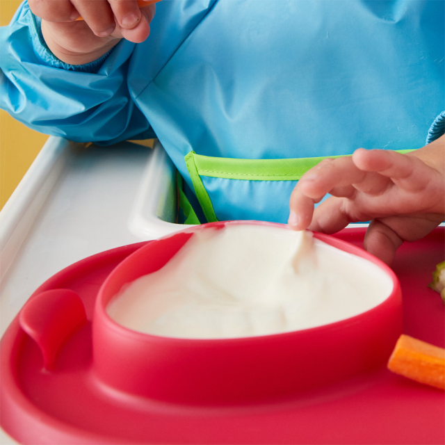 B.BOX Roll + Go Mealtime Mats Strawberry Shake