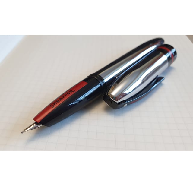 SHEAFFER Icon Lustrous Chrome with Glossy Black PVD Trim Medium Fountain Pen