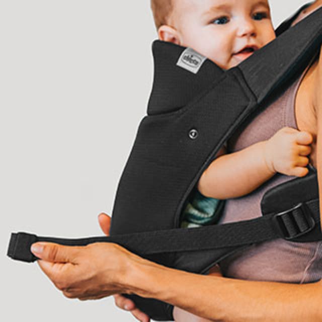 CHICCO Snug Support Carrier Black