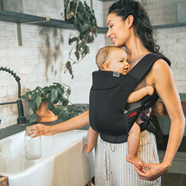 CHICCO Snug Support Carrier Black
