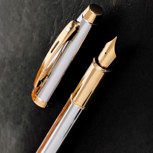 SHEAFFER 100 Bright Chrome with Gold Trim Fine Nib Fountain Pen