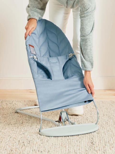 Baby Bjorn Bliss Cover Ctn Petal Quilt Blue