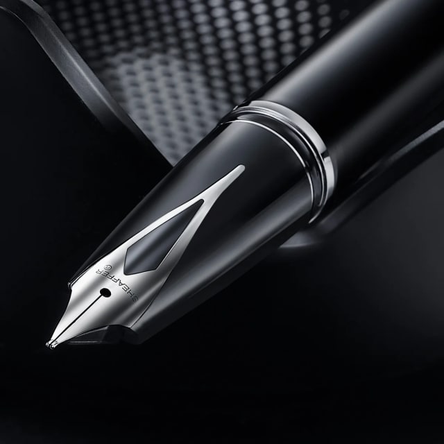 Sheaffer Legacy Black/Chrome Trim Fountain Pen Fine Nib