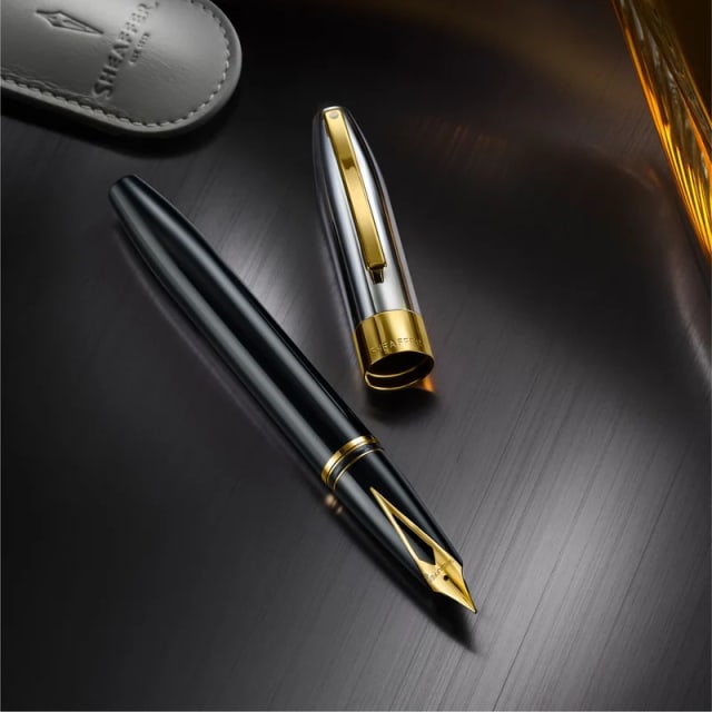 Sheaffer Legacy Black/Chrome 14K Gold Trim F Fountain Pen