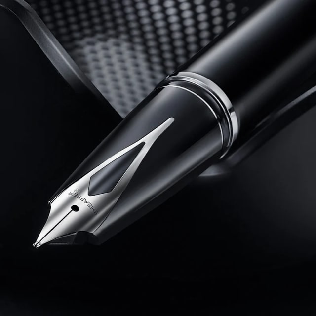Sheaffer Legacy Black/Chrome Trim Fountain Pen Broad