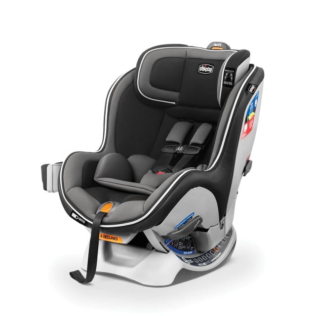 CHICCO Car Seat: NextFit Zip - Carbon