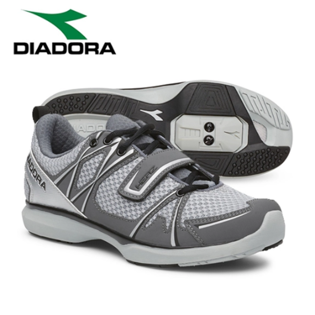 diadora clipless shoes