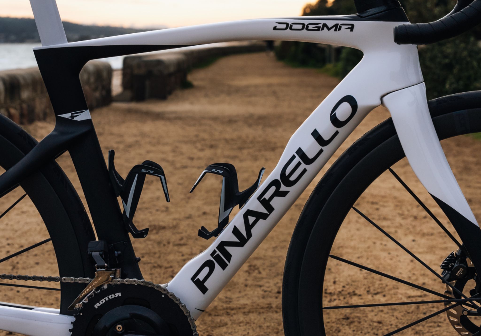 Pinarello Dogma F Summit White Custom-110