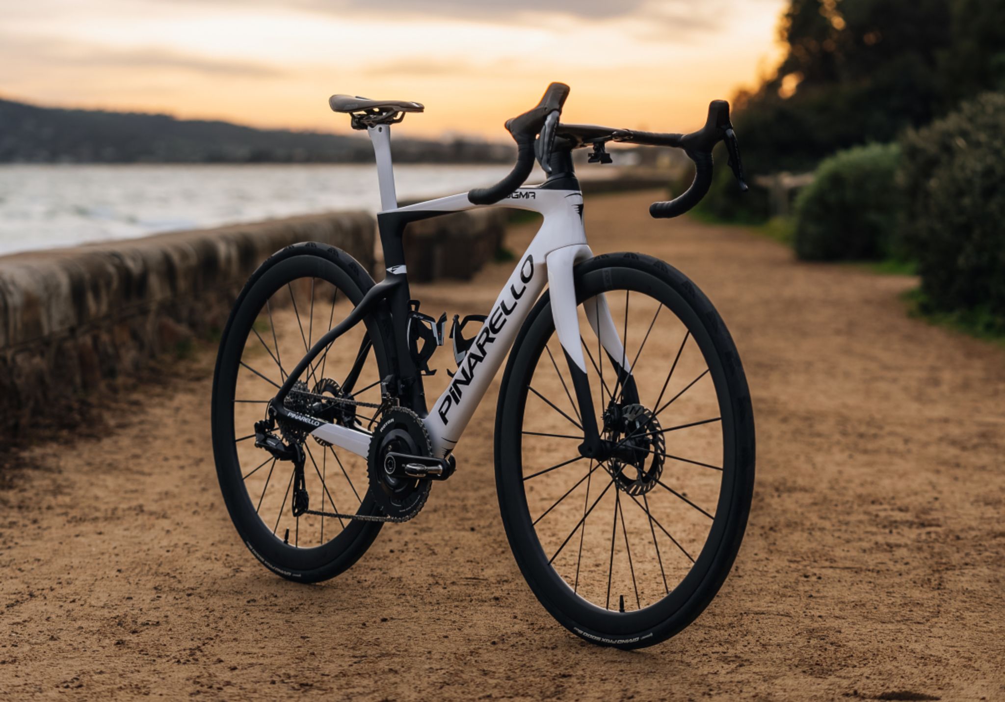 Pinarello Dogma F Summit White Custom-30