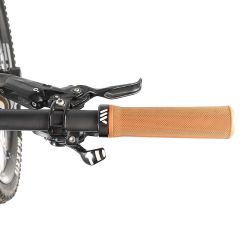 All Mountain Style AMS Berm Single Lock On MTB Grips - Gum 3