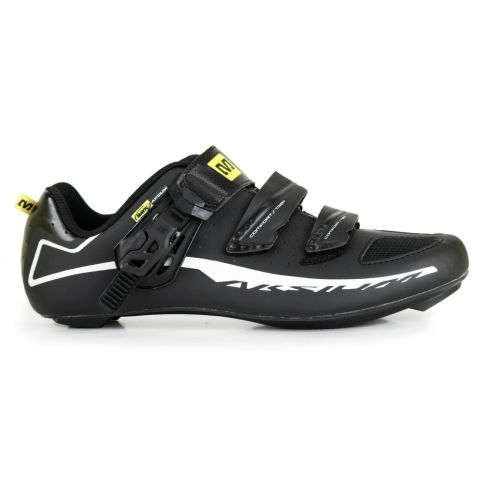 clearance cycling shoes canada