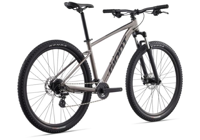 Giant Talon 4 29 2022 - Metal