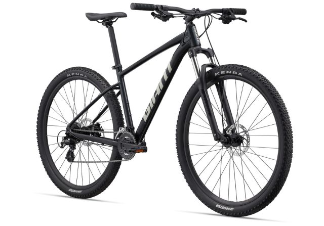 Giant Talon 4 29 2022 - Metallic Black