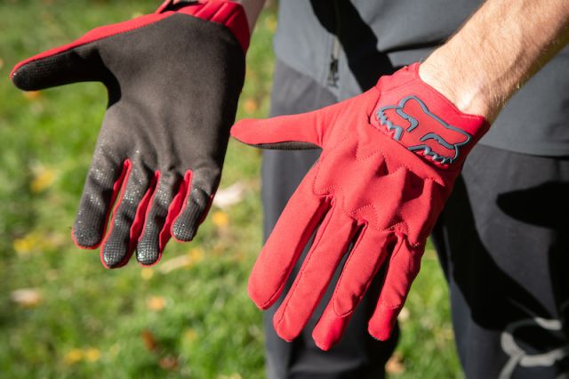 Fox Attack D3O Gloves - Cardinal Red