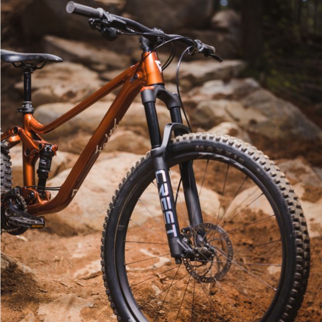 Giant Faith 2025 Copper Ivanhoe Cycles