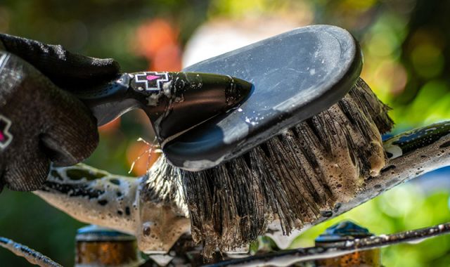 Muc-Off Soft Washing Brush