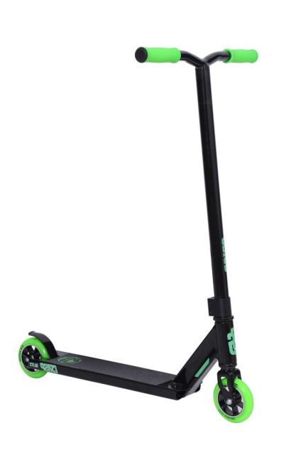 Crisp Blitz Scooter - Black/Green
