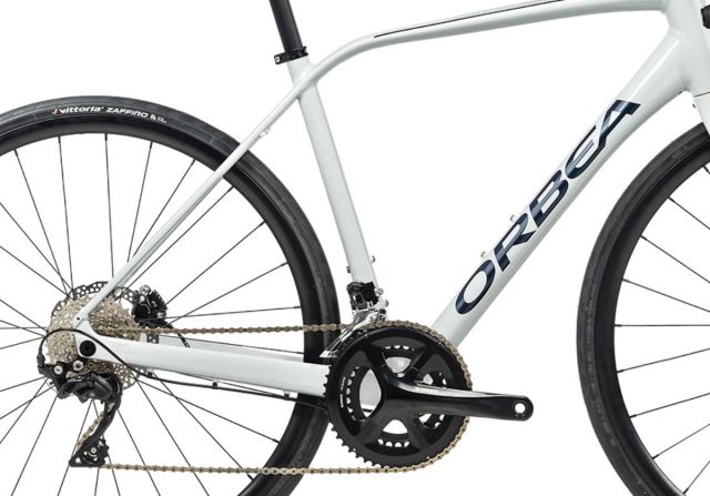 Orbea Avant H30 - White/Grey