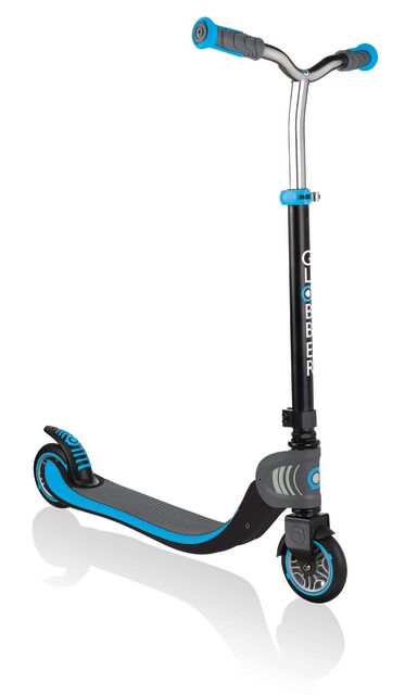 Globber Flow folding blue scooter
