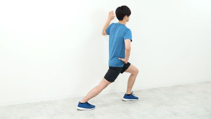 ふくらはぎの肉離れを検査するストレッチ
